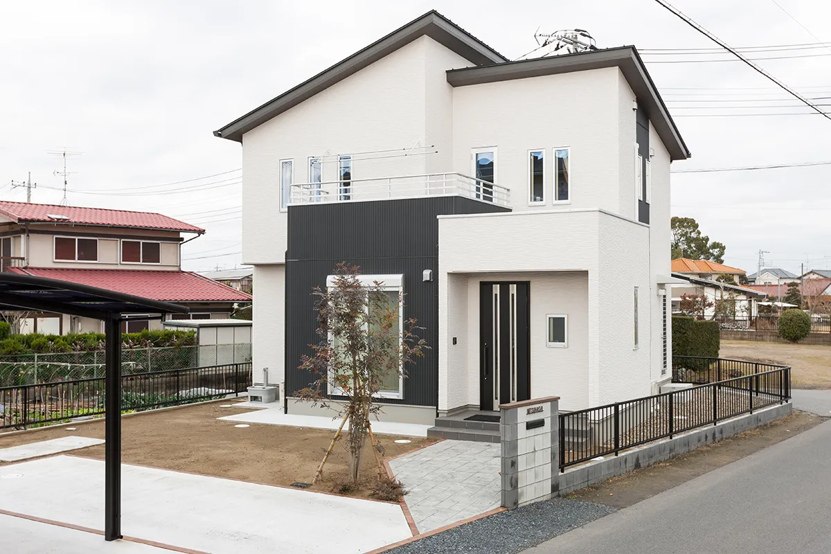 
                            暮らしやすさを追求したモダンデザインの木造住宅                          