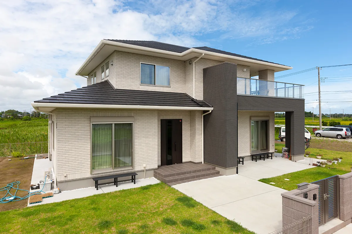 
                            眺望豊かな家族とペットの絆を育む家                          